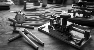 Die Freunde der NDR Radiophilharmonie stellen den Oboenrohrbau vor.