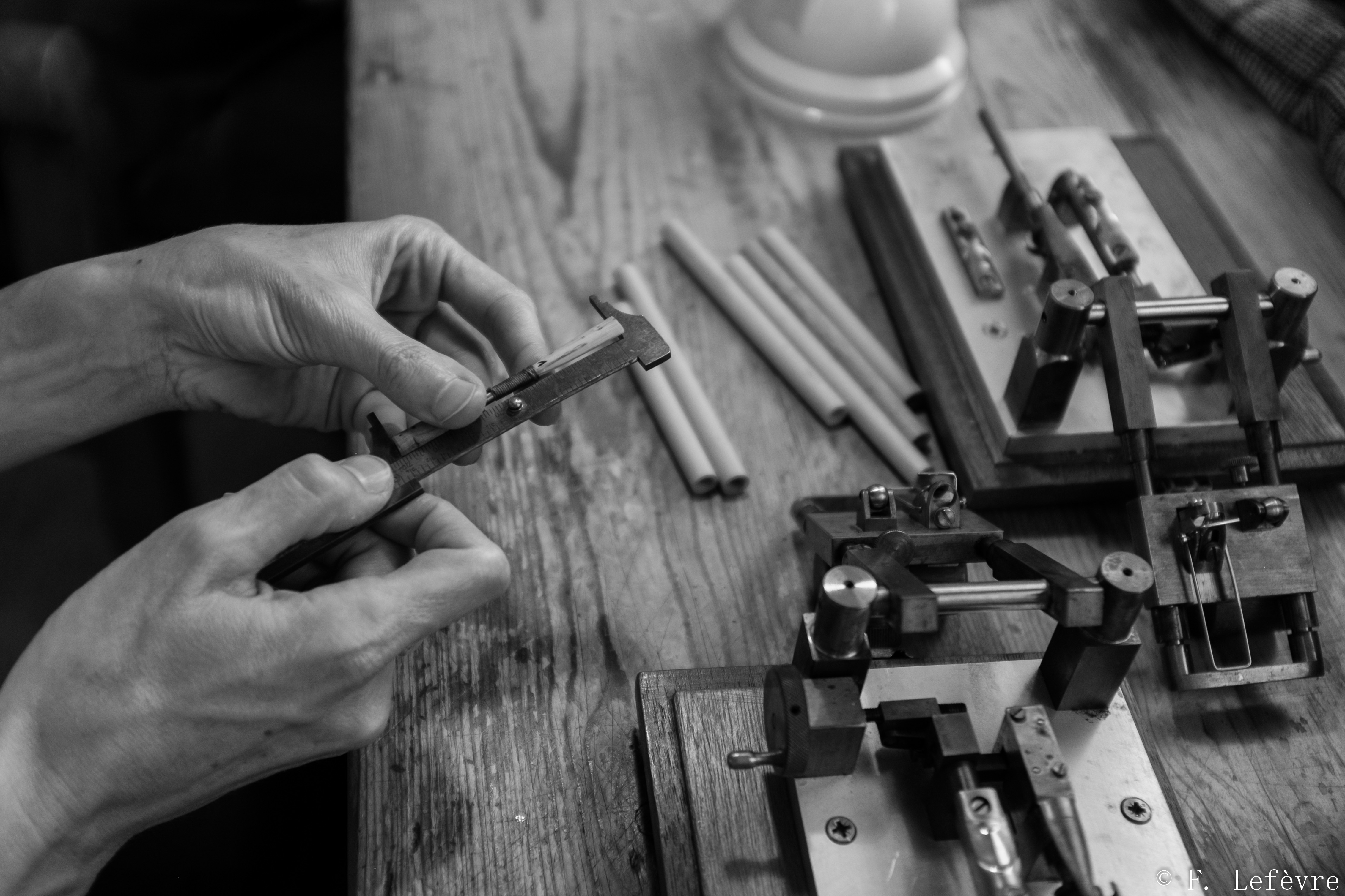 Die Freunde der NDR Radiophilharmonie stellen den Oboenbau vor.