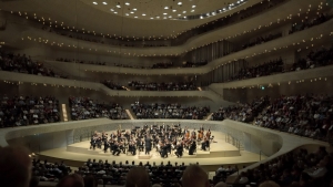Die Freunde der NDR Radiophilharmonie stellen den Besuch in der Elbphilharmonie vor.