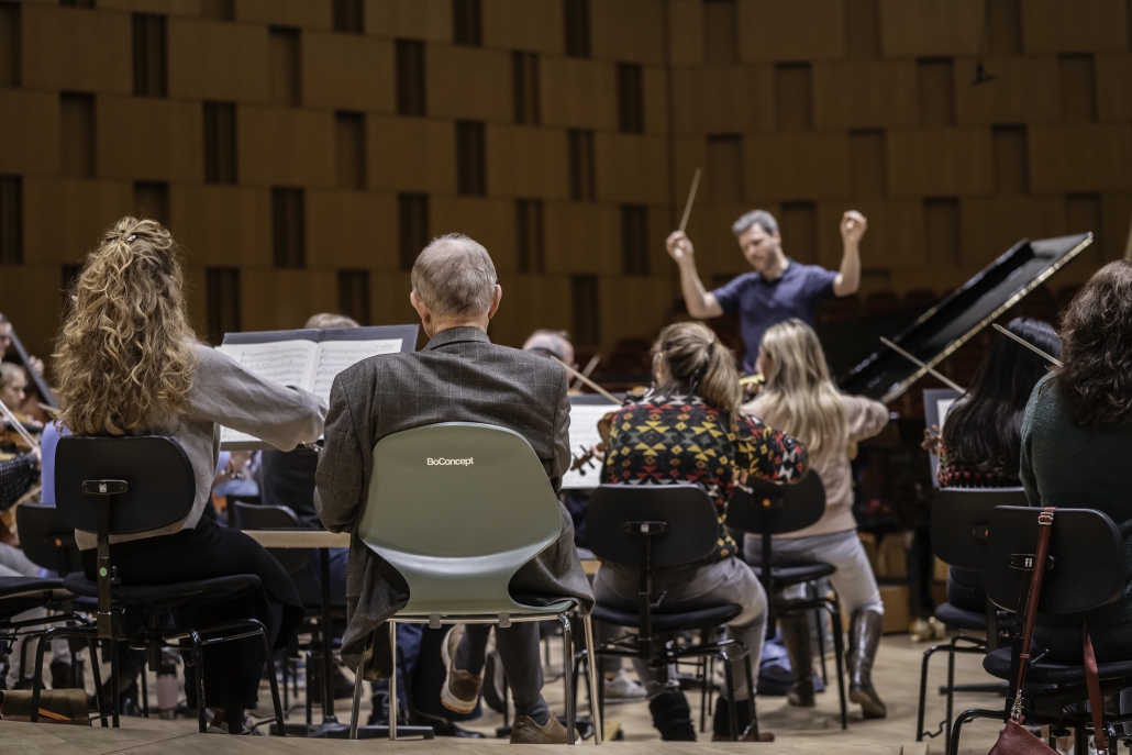 Freunde-NDR-Radiophilharmonie.kochanovsky.hep.7.3.24.1© Micha Neugebauer